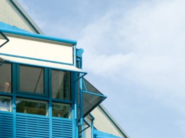 Designed to be rolled up and down, ideal for roller blinds - VALMEX TF Attractive FR