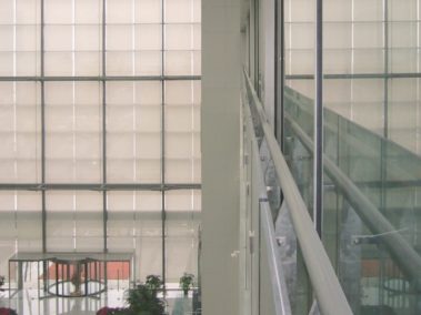 Whether inside or outside, an eye-catcher in the field of shading materials -VALMEX® TF Attractive FR