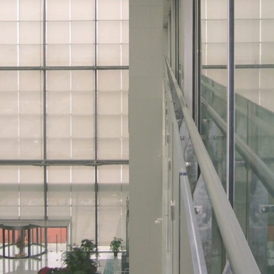 Whether inside or outside, an eye-catcher in the field of shading materials -VALMEX® TF Attractive FR
